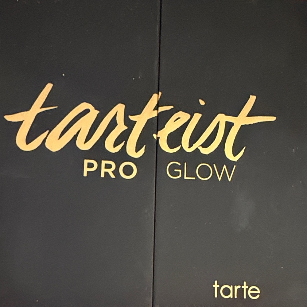 Tarte Tarteist Pro Glow in Black and Gold